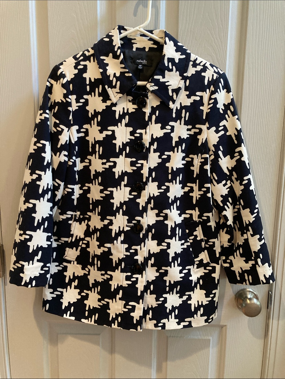 EUC Rafaella Black & White Patterned Jacket